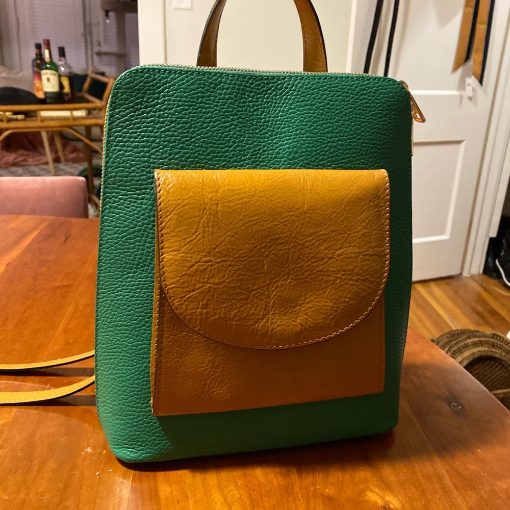 Divina Firenze Italian Handmade Leather Convertible Backpack Bag